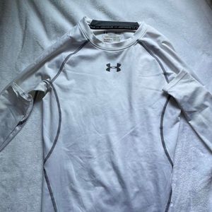 Long sleeve under armour workout top